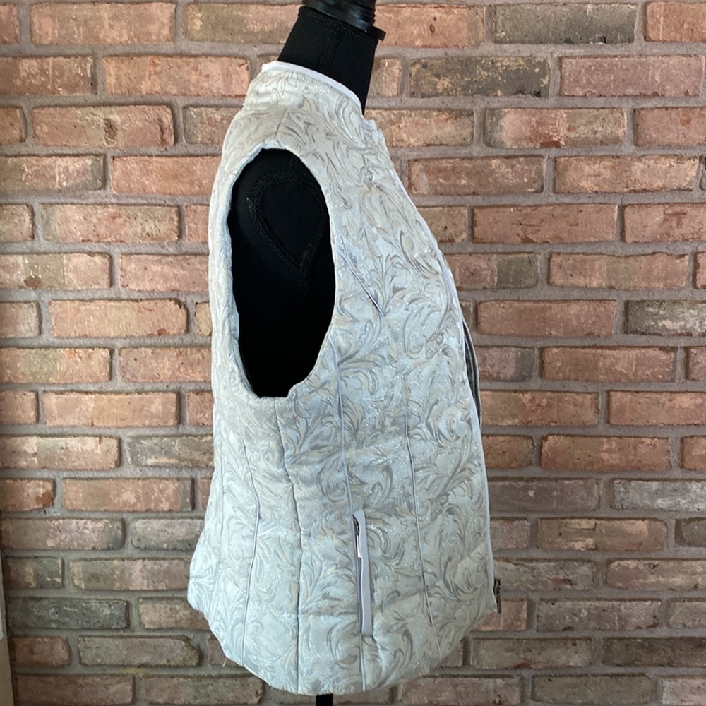 White House Black Market Puffer Vest Large EUC - Picture 4 of 12